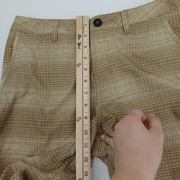 Quiksilver Tan & White Printed Hybrid Bermuda Shorts Men's 30 Mid Rise Summer - Picture 8 of 9